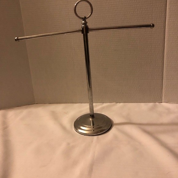 Vintage Metal Jewelry Holder - Picture 2 of 2